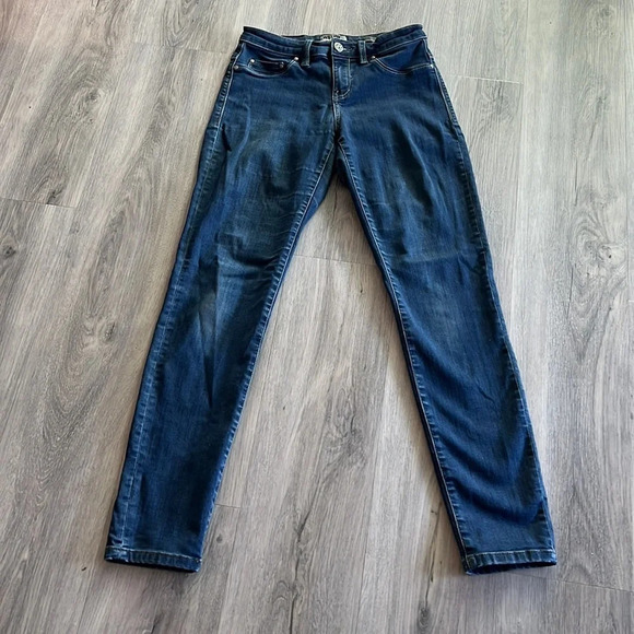 William rast slim leg jeans  size 4 - Picture 2 of 14